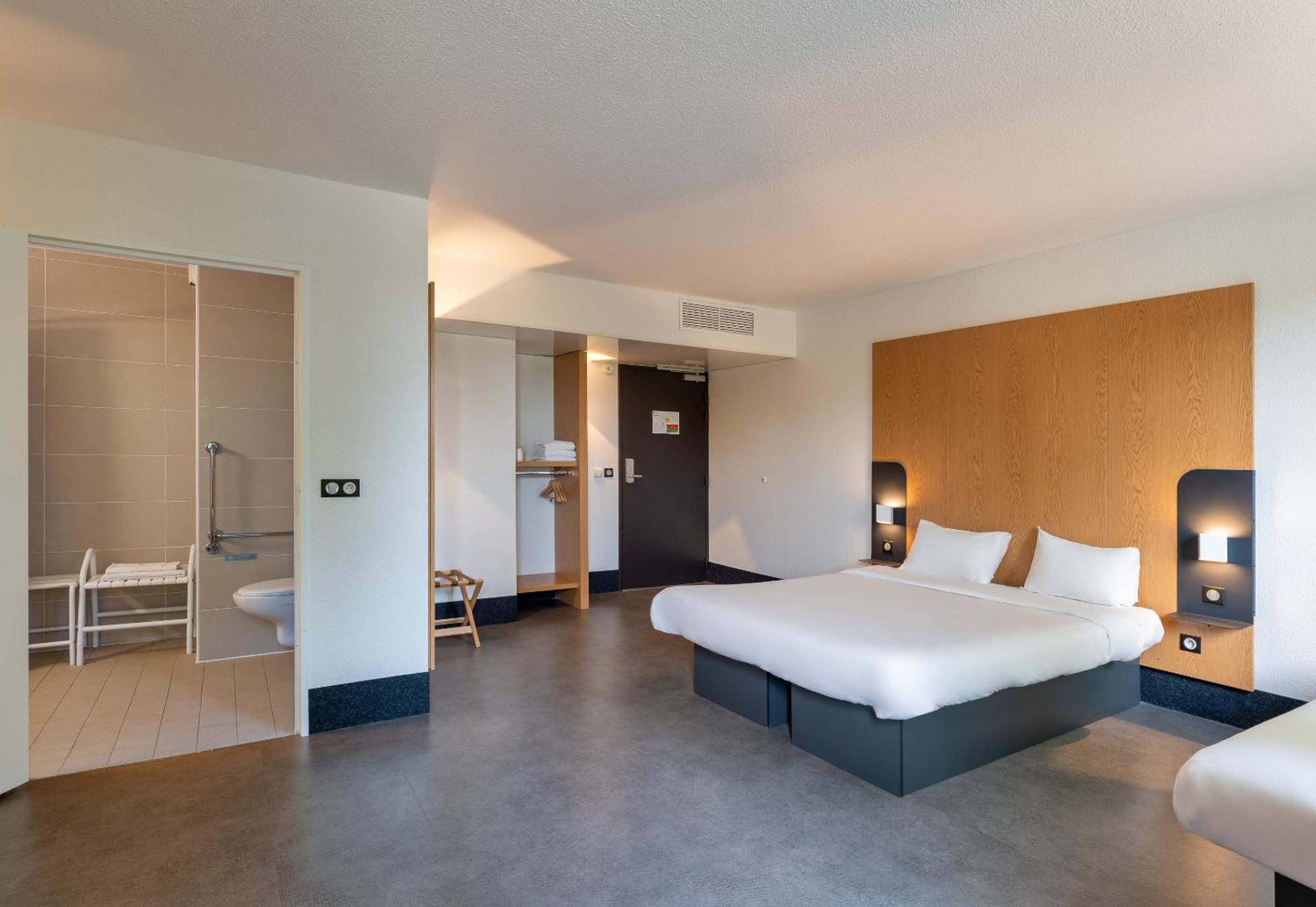 B&B Hotel Lyon Eurexpo شاسيو المظهر الخارجي الصورة